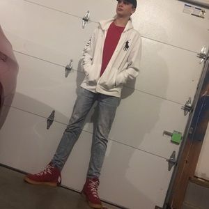 Meet your Posher, Sam